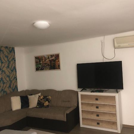 Apartament Agi Fogado Kisujszallas Zewnętrze zdjęcie