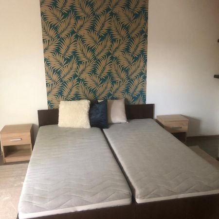 Apartament Agi Fogado Kisujszallas Zewnętrze zdjęcie