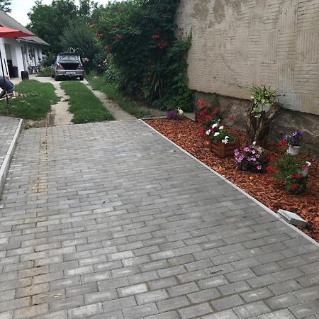 Apartament Agi Fogado Kisujszallas Zewnętrze zdjęcie
