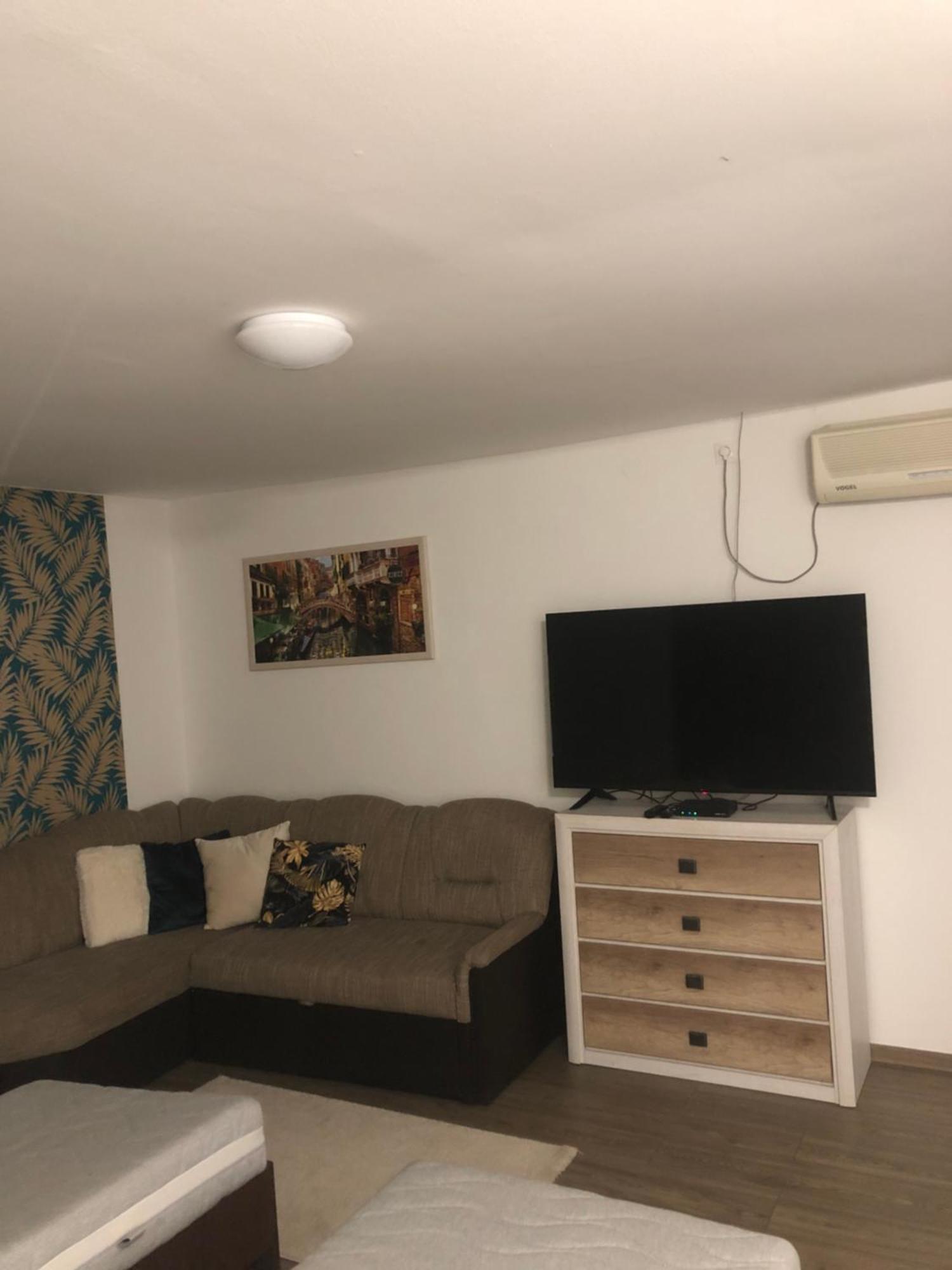 Apartament Agi Fogado Kisujszallas Zewnętrze zdjęcie